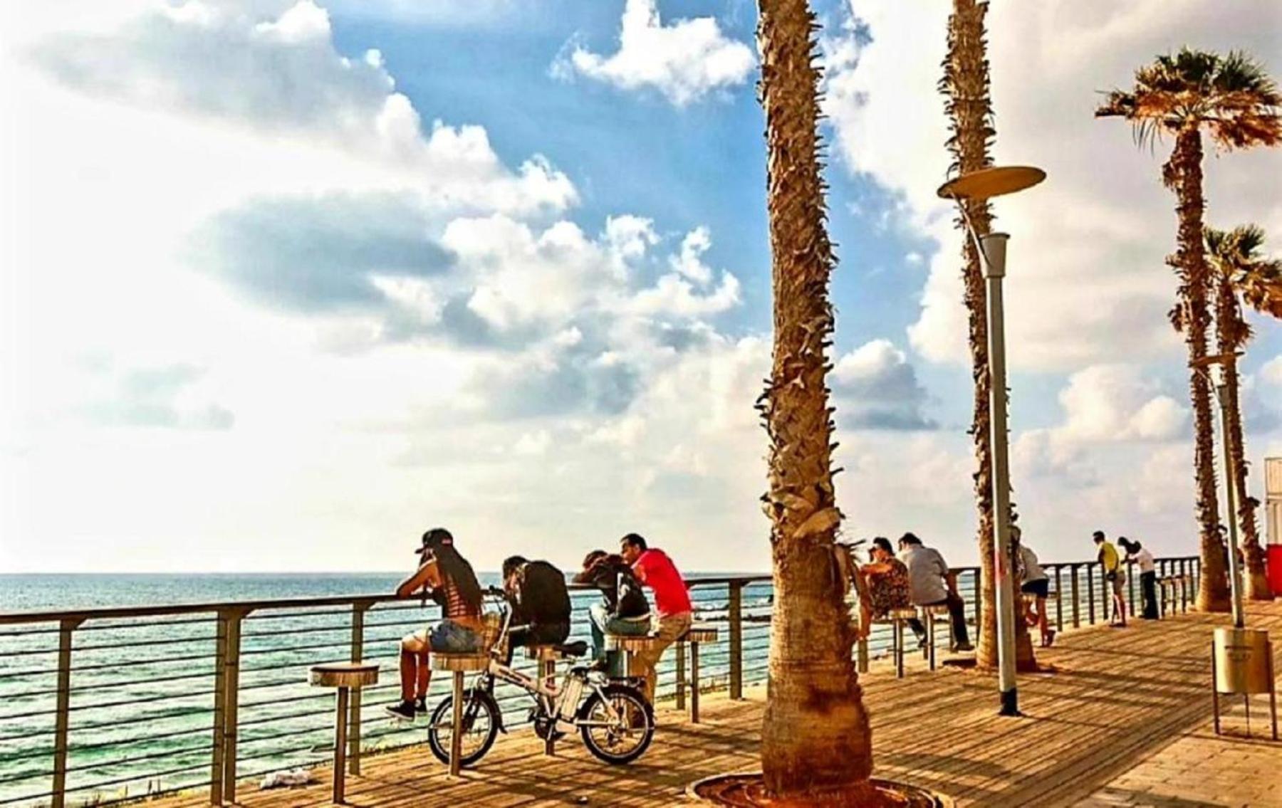 Spat Beach Bat Jam Exteriér fotografie